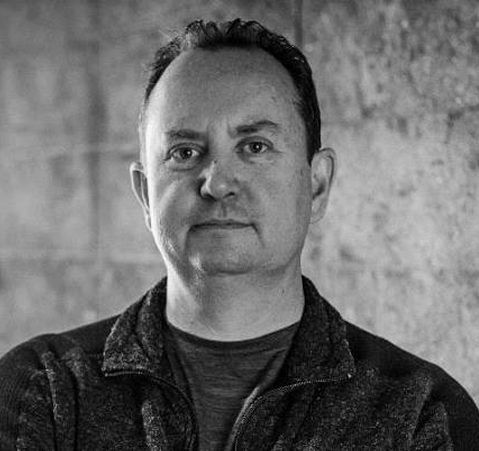 Headshot of Steven Simonson